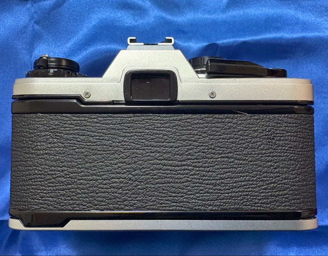 【美品】　OLYMPUS オリンパス　OM10 シルバー　一眼レフカメラフイルム