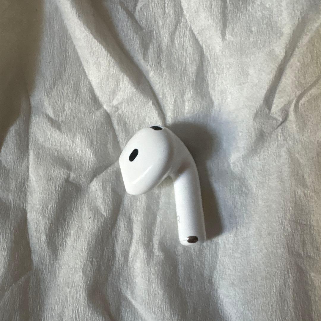 Airpods4 右耳のみ　イヤホン