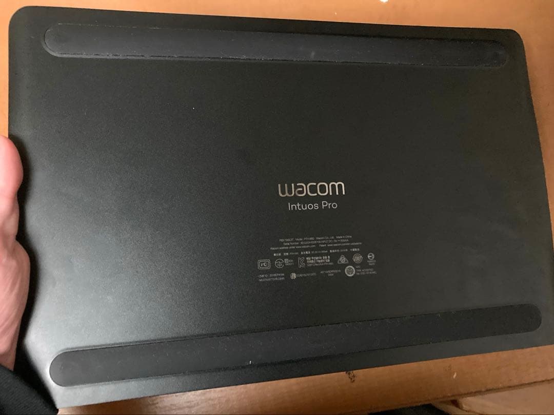 Wacom Intuos Pro Medium ブラック