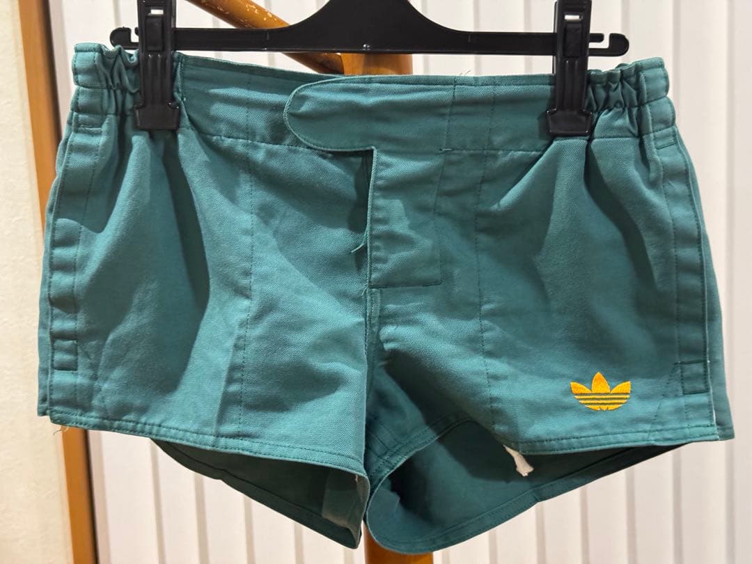 アディダス グリーン イングランド型ラグパン