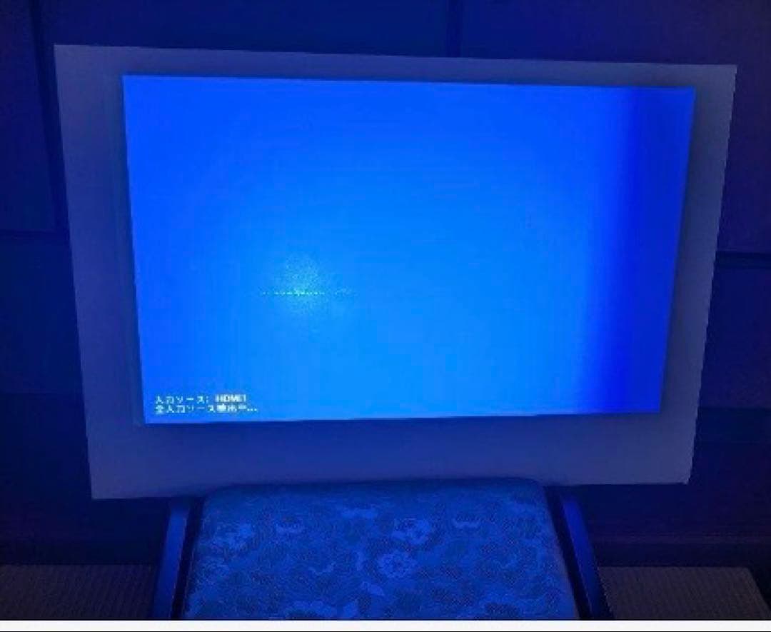 ☆ランプ新品　極美品　EPSON　LCD PROJECTOR　EB-2155W