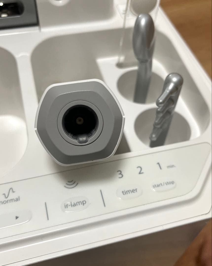 サキナ　ルルシェ　美顔器