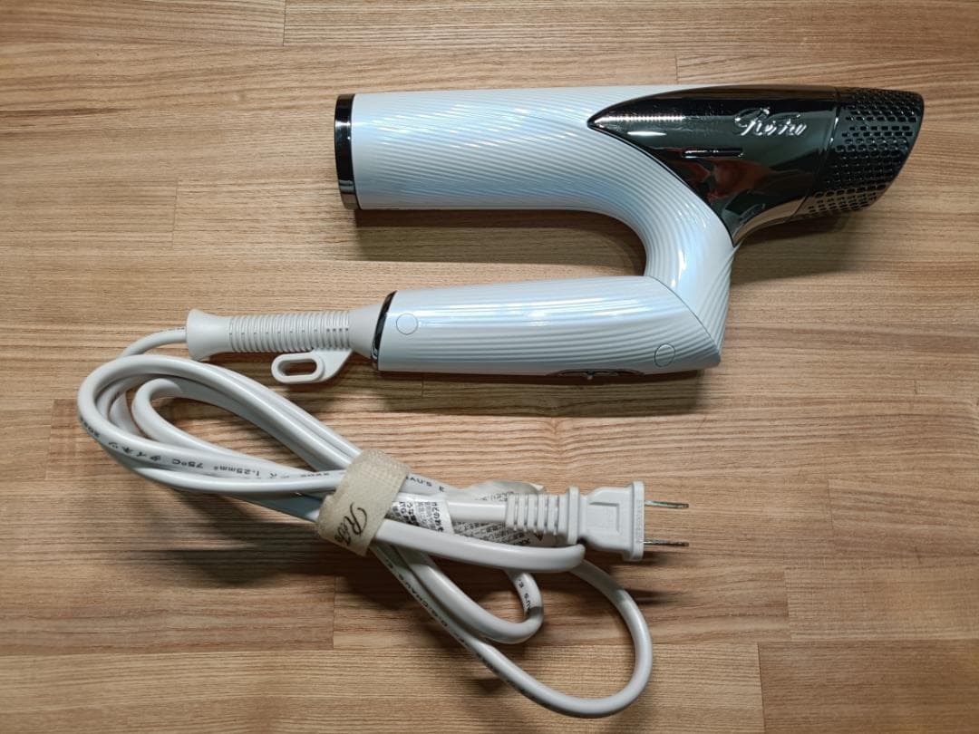 とり天さま専用★安心★整備済み★ ReFa ビューテックドライヤースマート