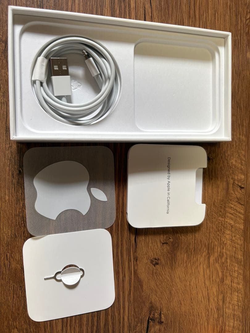 スマートフォン本体 Apple iPhone13 256GB