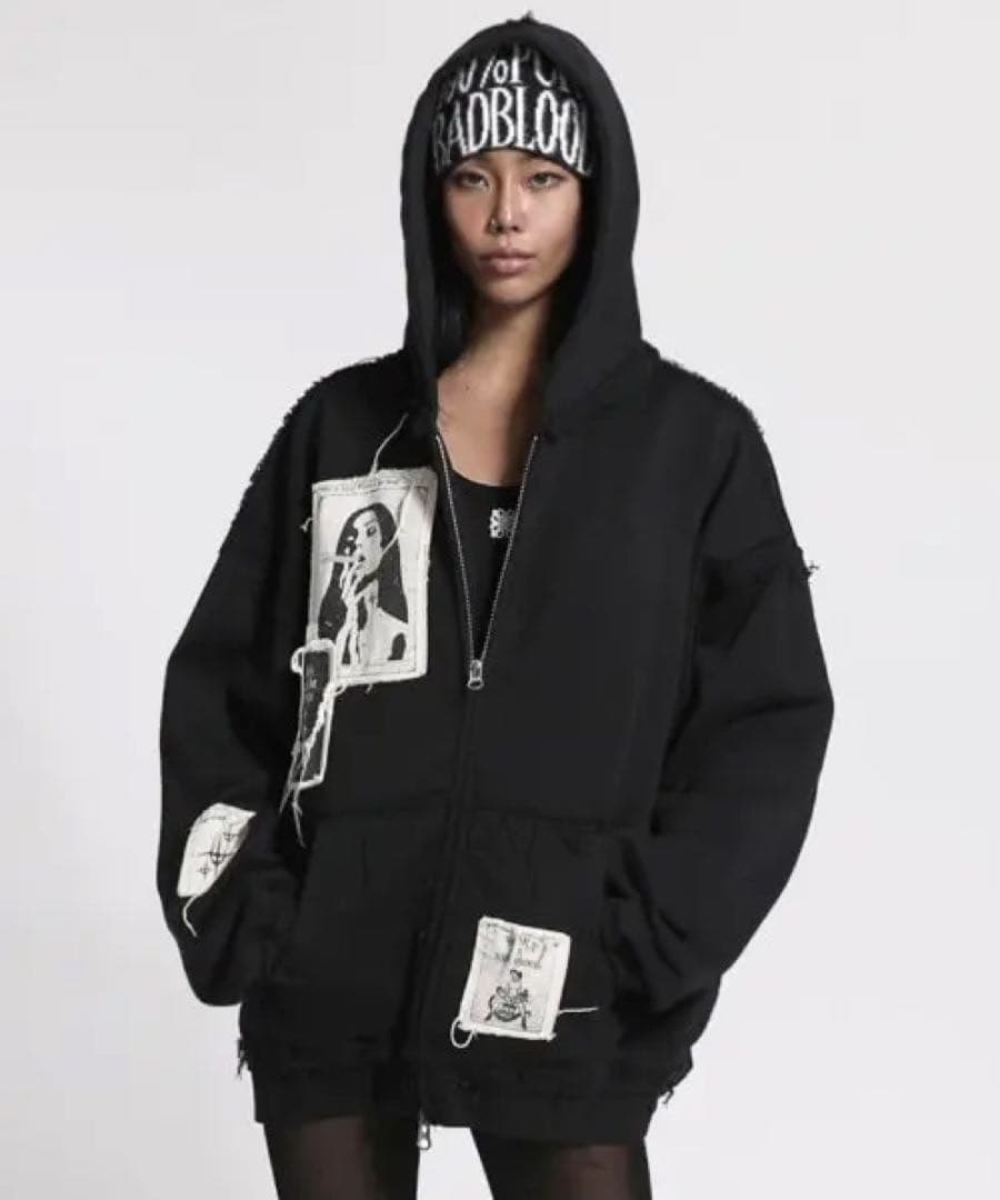 BADBLOOD フーディ