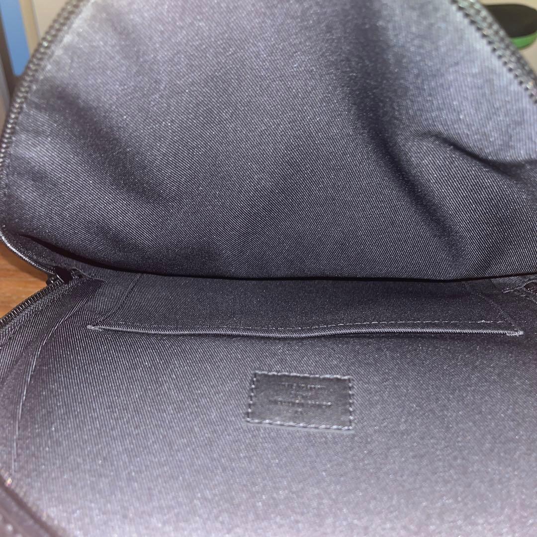 ルイ・ヴィトン モノグラム シャドウ レーサー スリングバッグ