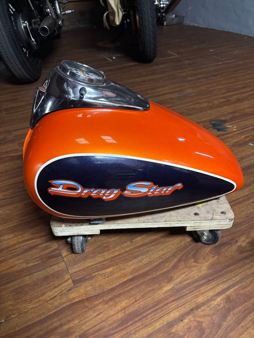 ドラッグスター400 ガソリンタンク　4TR