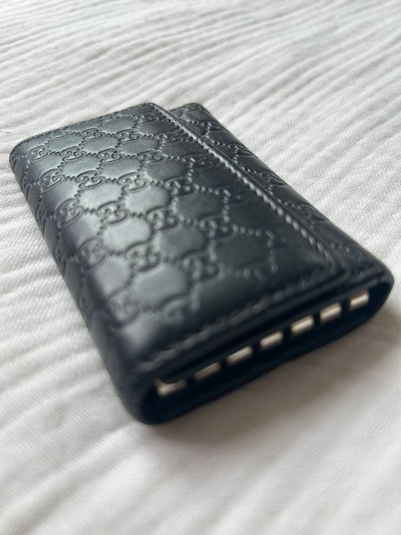 【GUCC】グッチ GG柄　レザー　キーケース