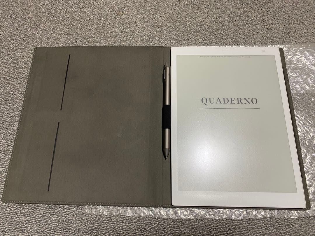 美品★Fujitsu QUADERNO A5 (FMV-DPP04)