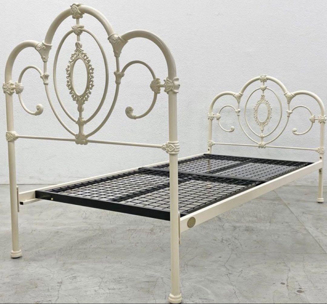 ベッドフレーム Ririko