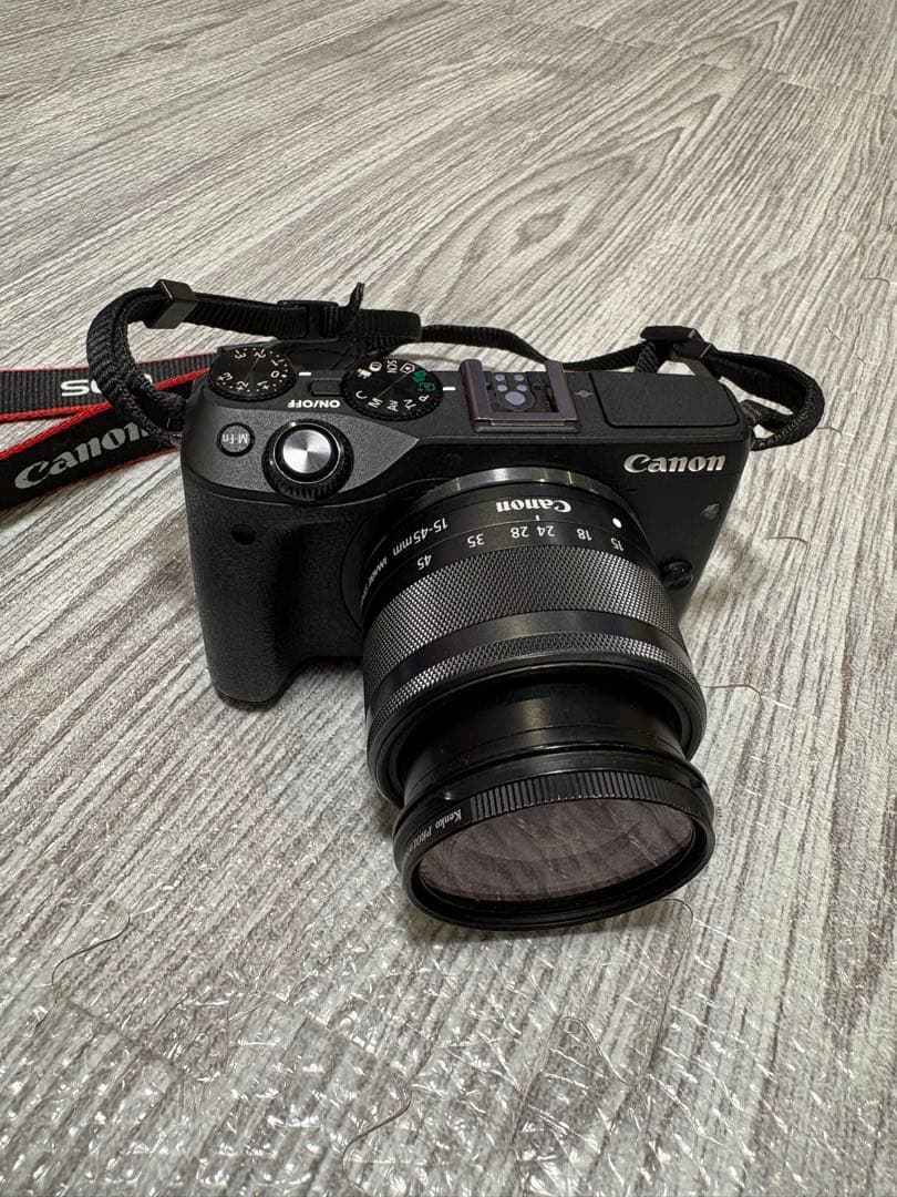 デジタルカメラ CanonEOSM3