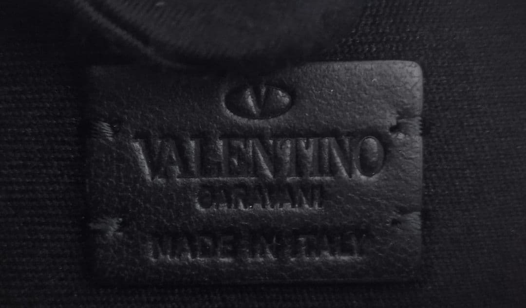 未使用☆　Valentino garavani　現行　ウエストポーチ　プリント