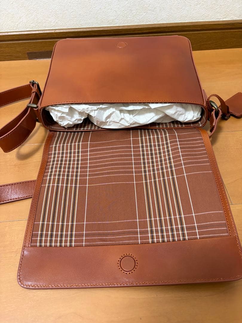 マザーハウス　レザー ショルダーバッグ