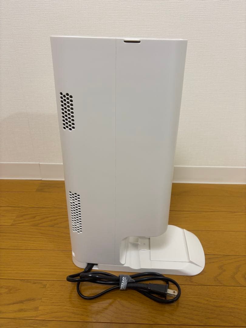 柚*猫様 【美品!!】Panasonic 充電式掃除機 MC-NS10K 202