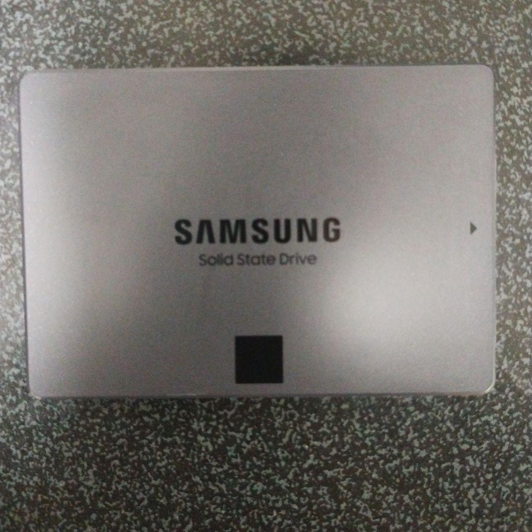 Samsung 870 QVO 8TB SATA 2.5インチ 内蔵SSD