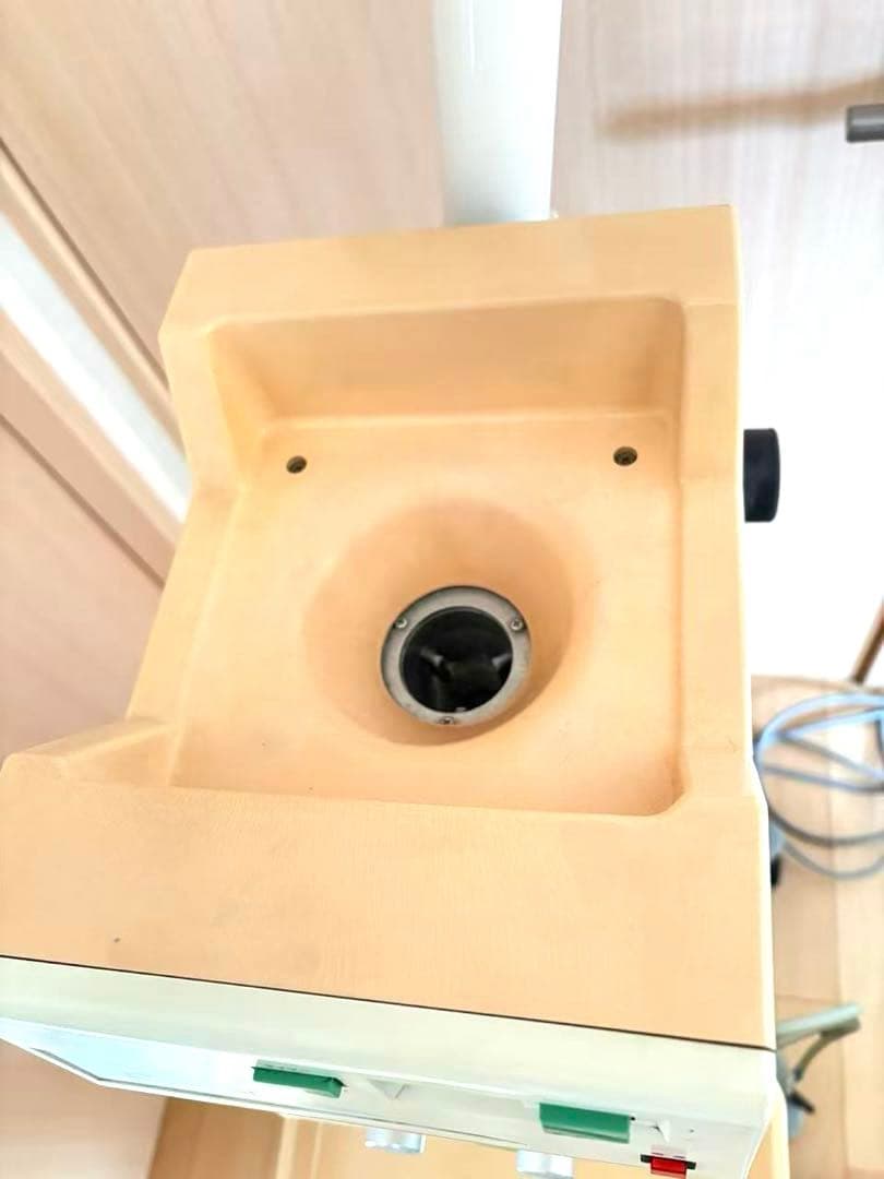 エステ業務用スチーマー タカラベルモント