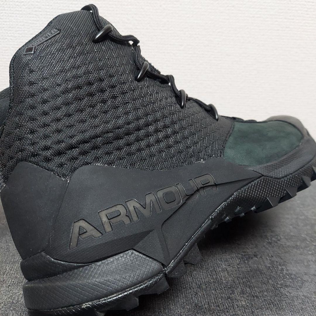 ぽ*ん様 UA アンダーアーマーInfil Hike GTX Boots　未使用