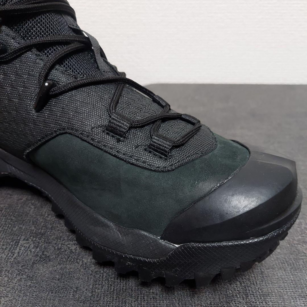 ぽ*ん様 UA アンダーアーマーInfil Hike GTX Boots　未使用