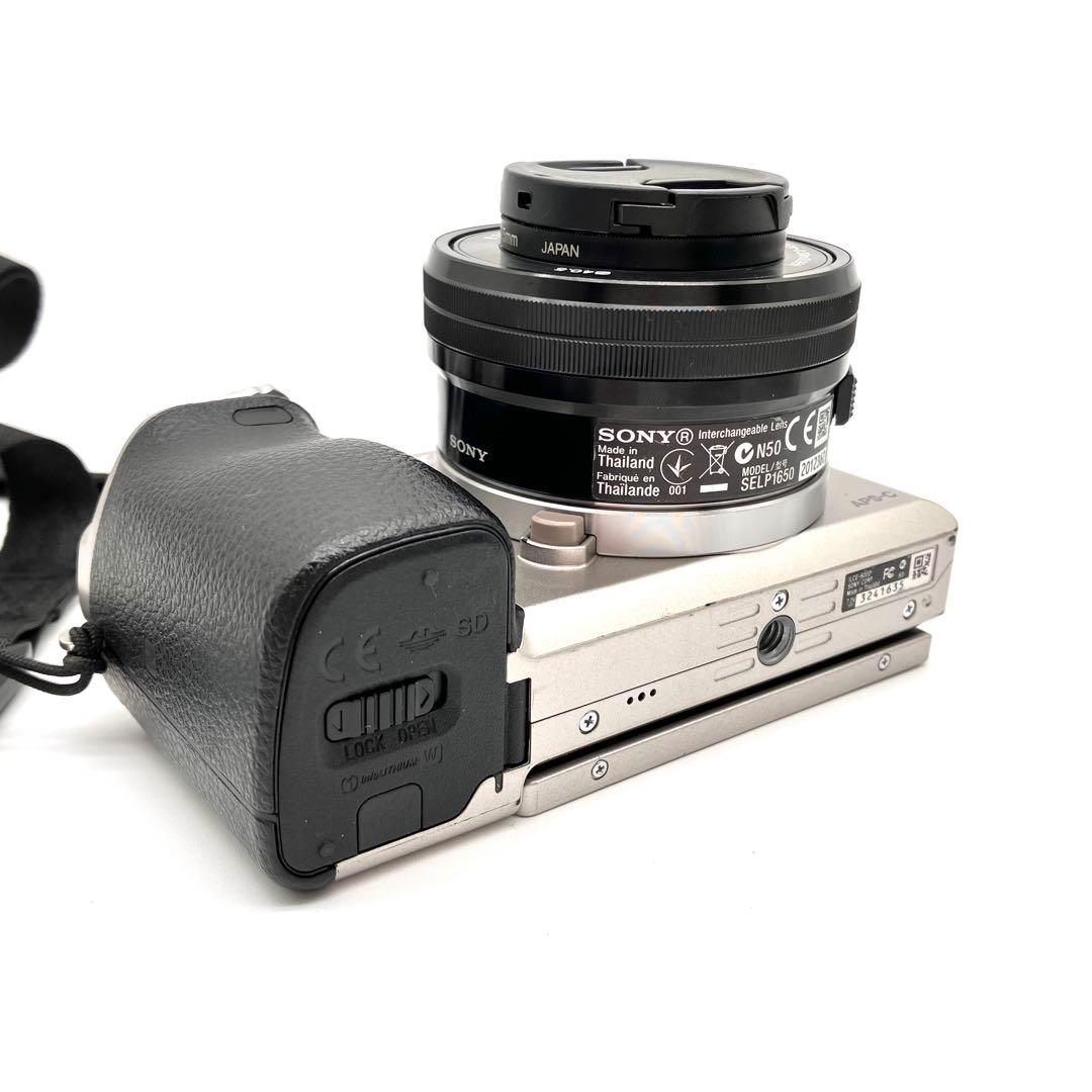 SONY a6000 ILCE-6000 シルバーボディ　16-50mmレンズ