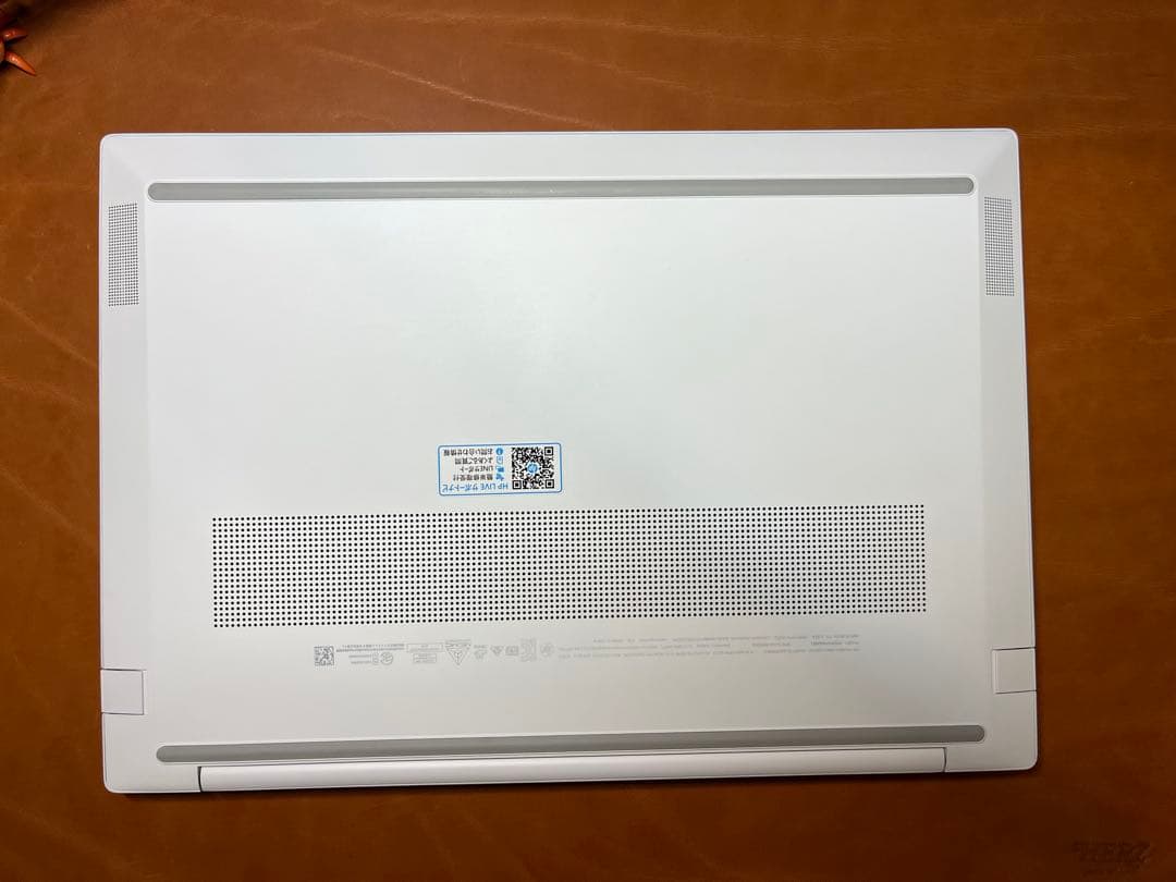 HP Pavilion 13インチ ホワイトノートPC