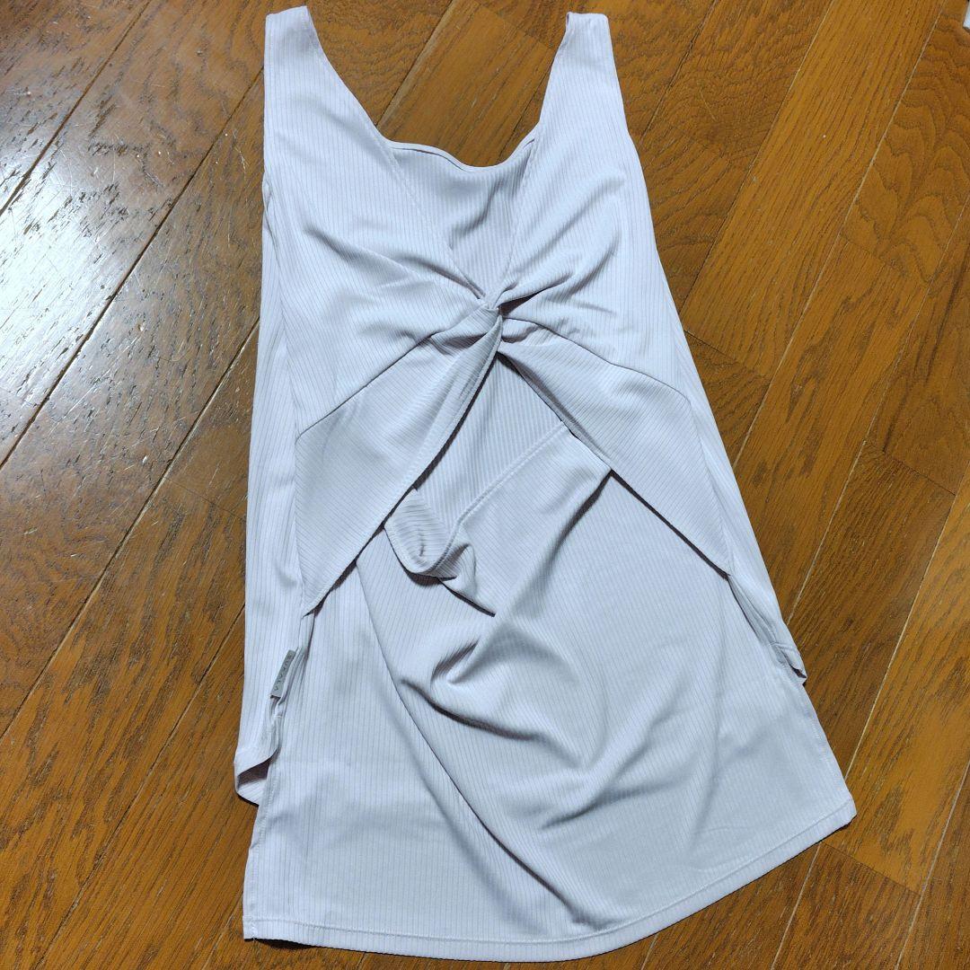 SUKALAドローイングフラワータンクトップ Mサイズ