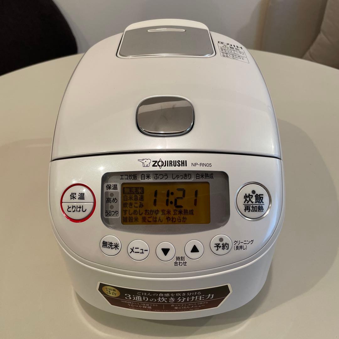 象印　炊飯器　NP-RN05-BA