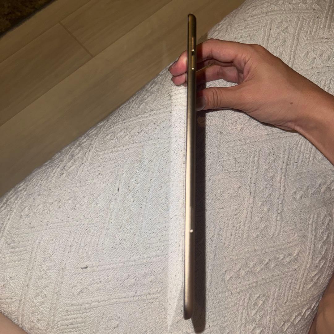 Apple iPad mini 4 ゴールド 128GB 本体