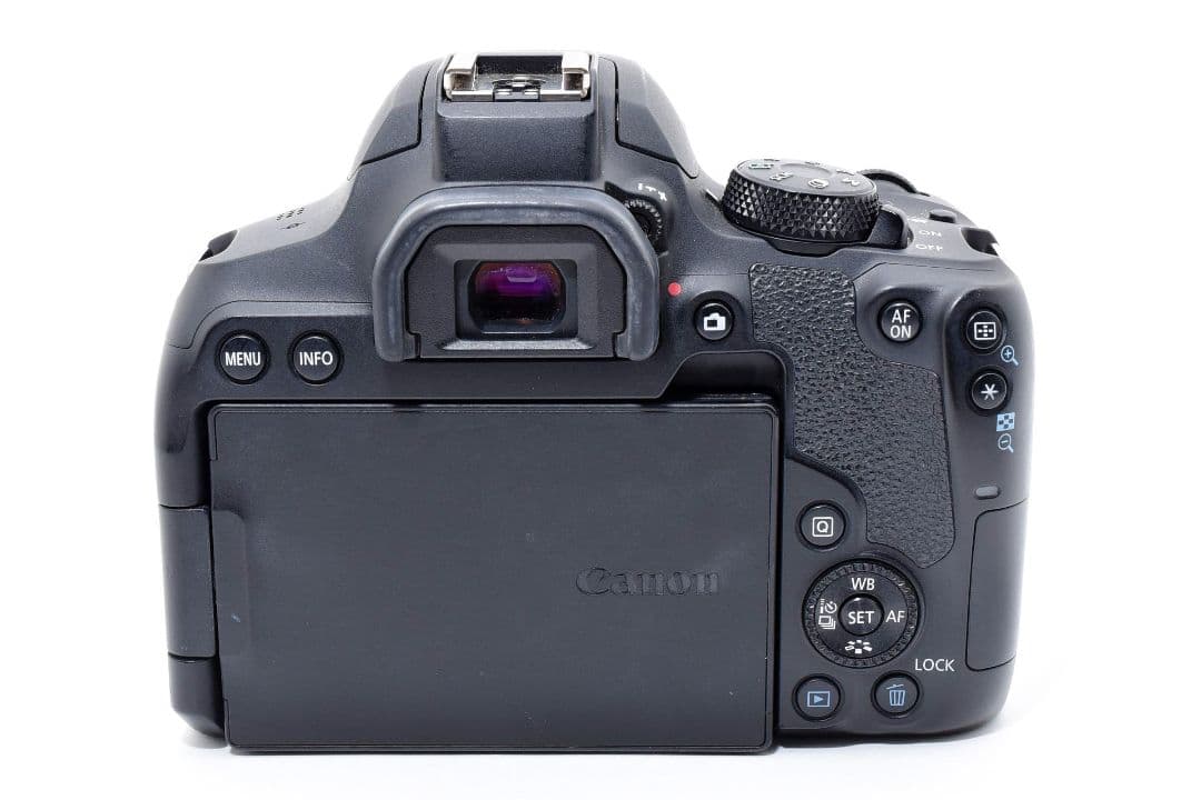 超美品✨シリーズ最新機種✨Canon Eos KissX10i✨トリプルレンズ