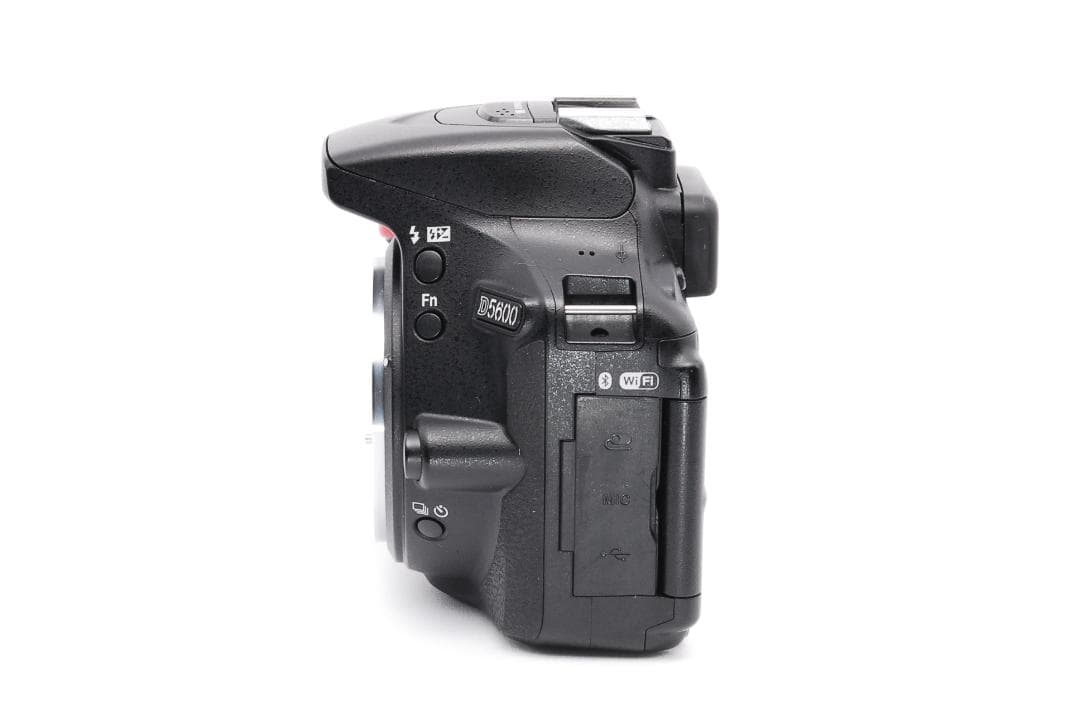 ✨美品 Bluetooth搭載機✨Nikon D5600 ダブルレンズセット