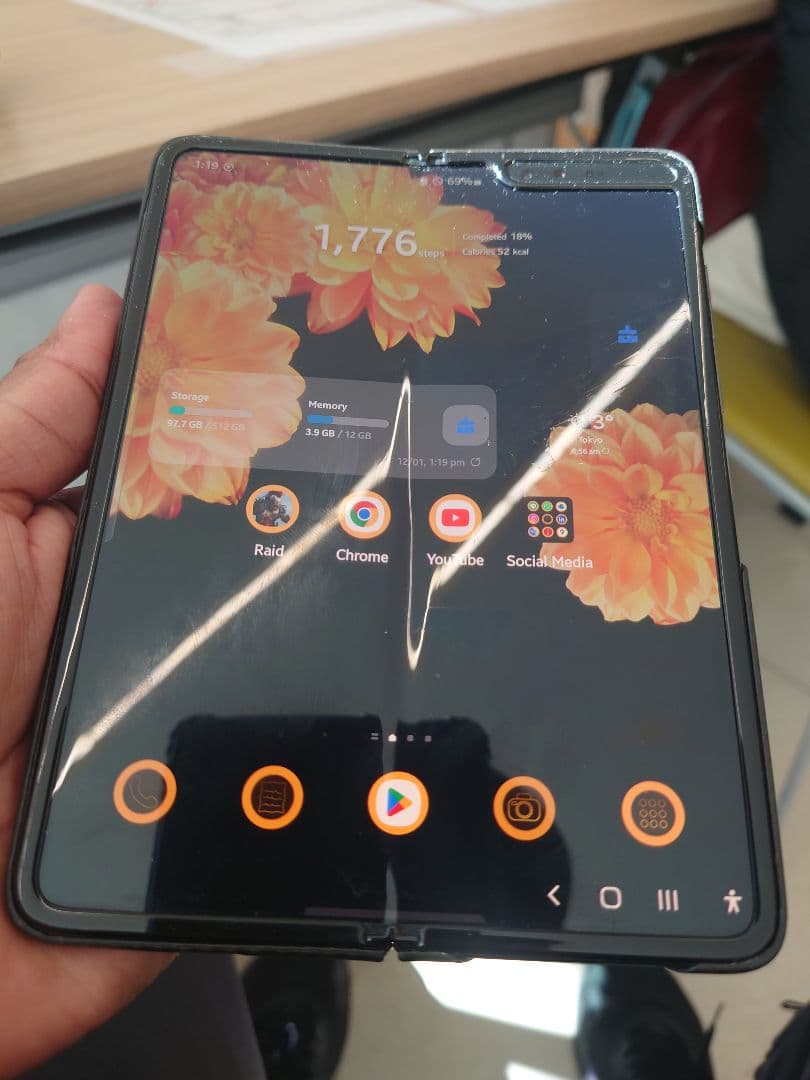 Sim free Samsung Galaxy Fold（初代）本体
