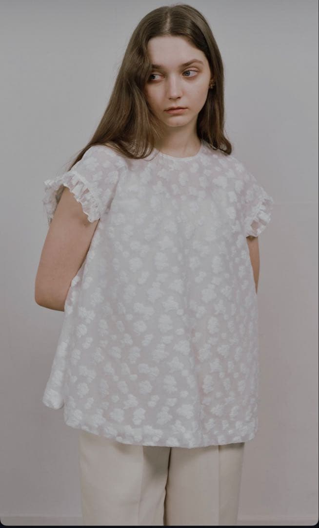 ohga FLEUR ブラウス 半袖 ホワイト 新品未使用