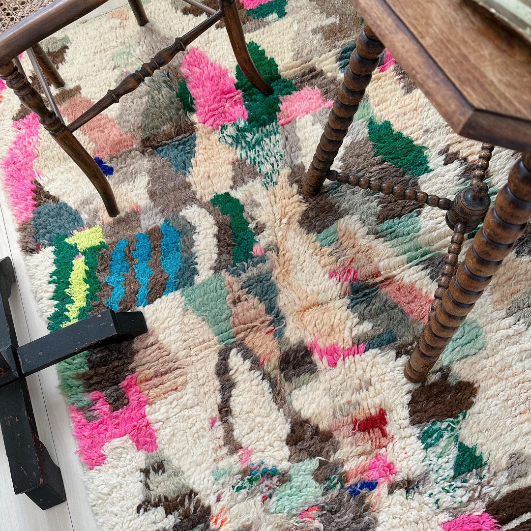 モロッコ製ヴィンテージラグ146 レア ピンク ミントグリーン ブルー