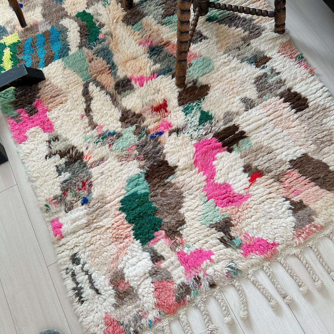 モロッコ製ヴィンテージラグ146 レア ピンク ミントグリーン ブルー