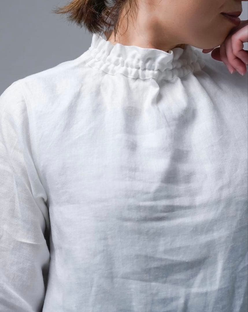 【美品】wafu. プレミアムリネン　シャーリングトップス　L サイズ　白色