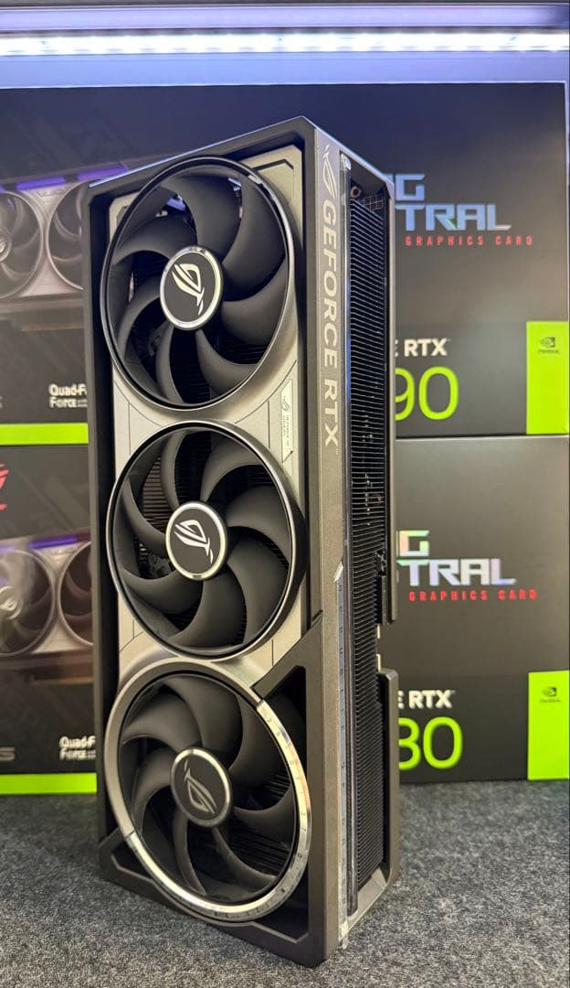 グラフィックボード・グラボ・ビデオカード ROG Astral GeForce RTX 5080 OC Edition