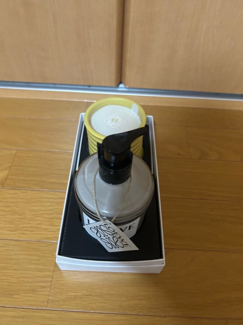 eyeロエベ　ボディローション　キャンドル　セット