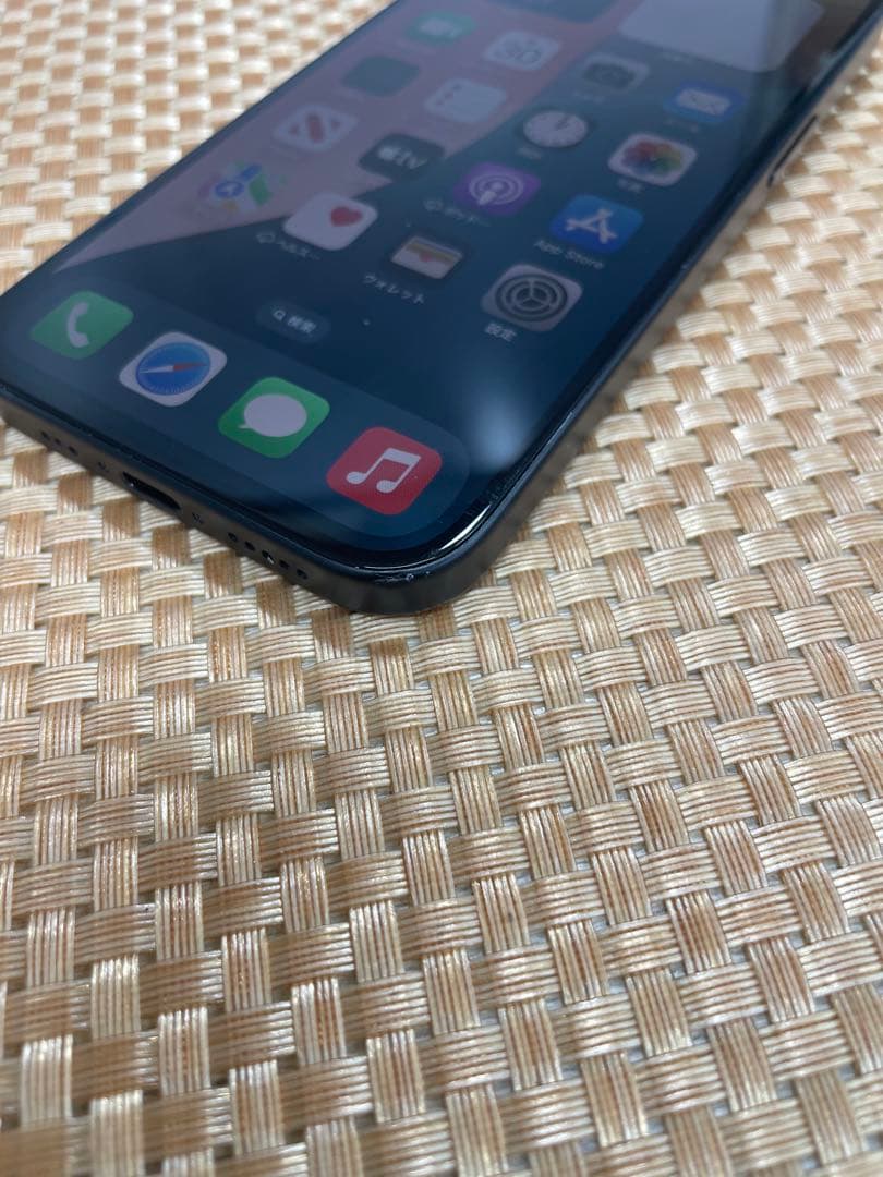 iPhone 15 128 GB ブラックSIMフリー【6028】