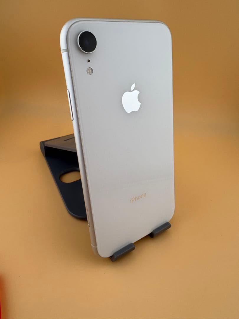 iPhone XR 128GB ホワイト　SIMフリー　バッテリー100%