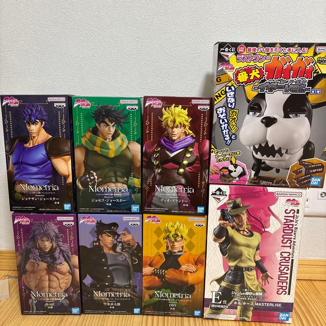ジョジョの奇妙な冒険フィギュアセット。