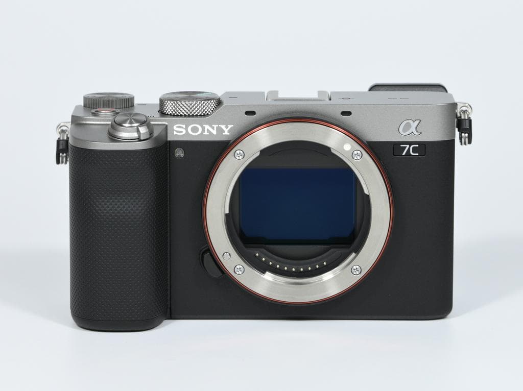 【ほぼ新品】 SONY α7C ILCE-7CL レンズキット 《ショット数4》