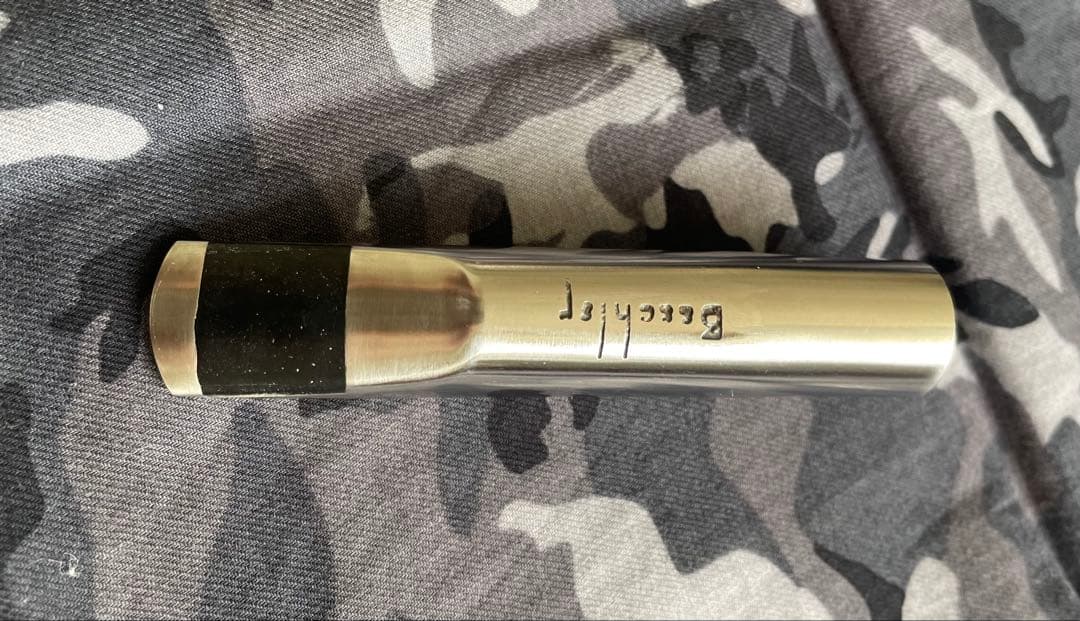 Beechlerべライトメタル（アルト）マウスピース7、リガチャー、キャップ付