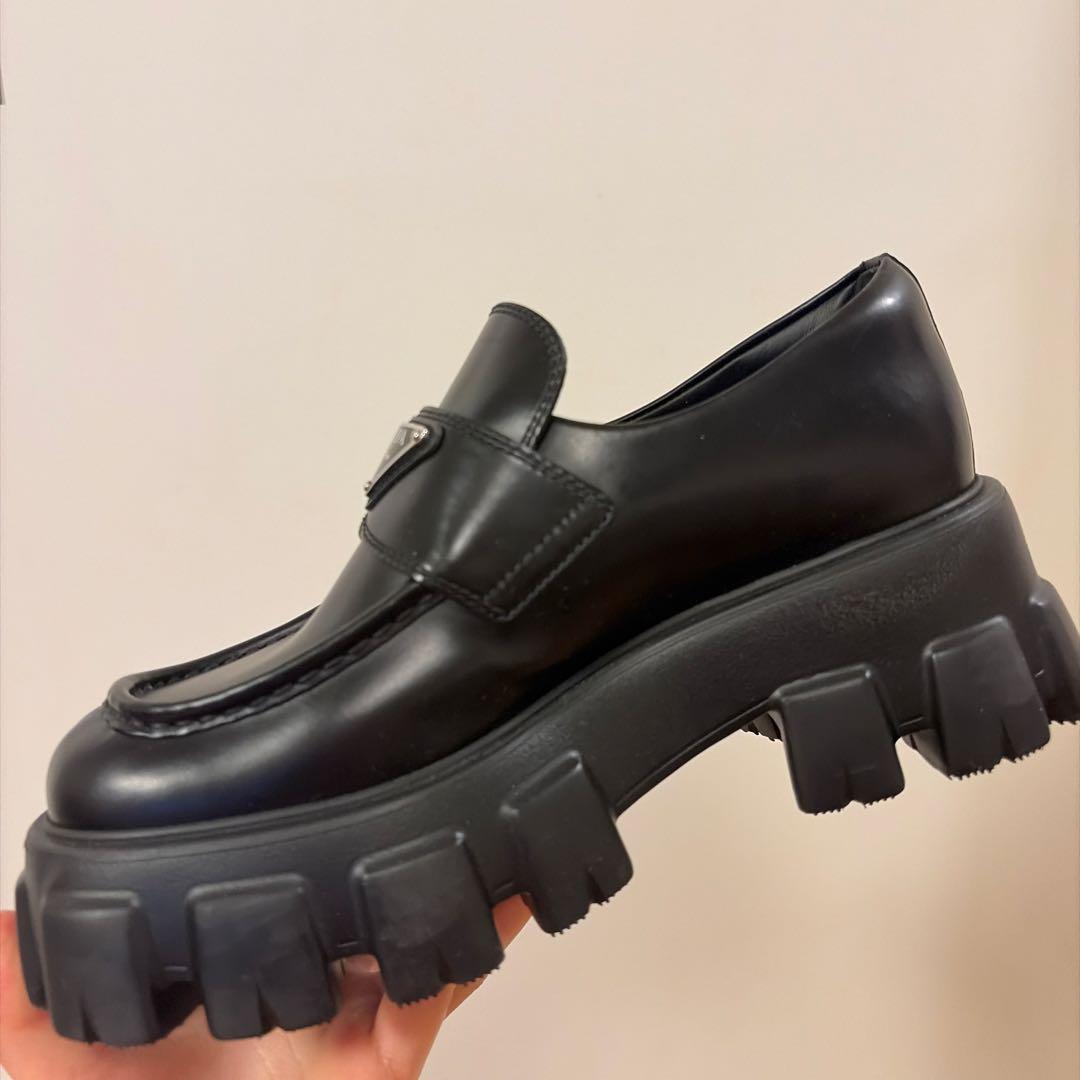 【正規品】PRADA ブラックレザー ローファー 厚底