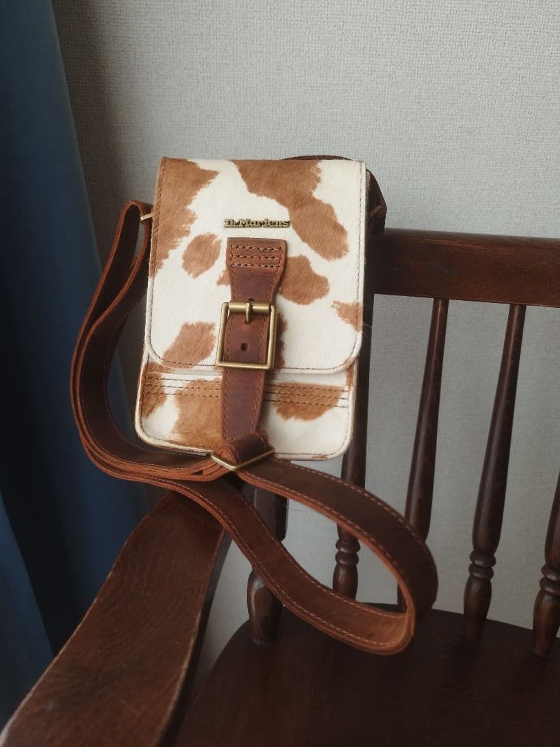 Dr.Martens リポーターバッグ ショルダーバッグ 牛柄 ドクターマーチン