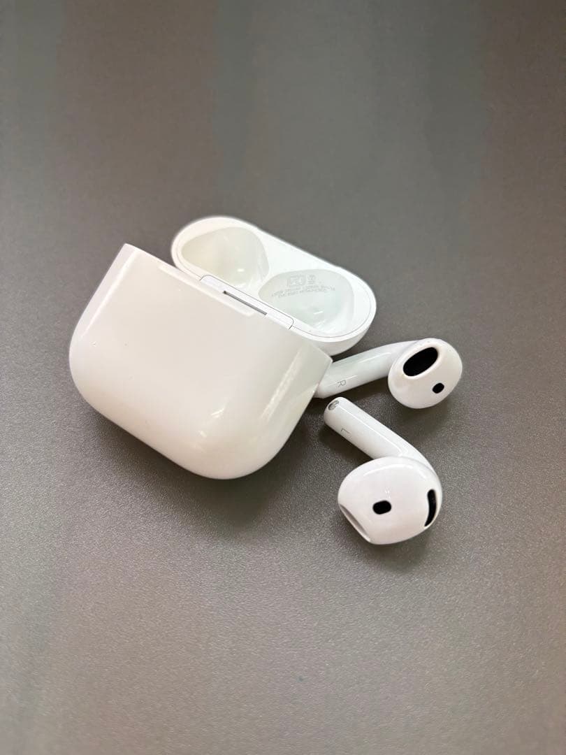 【訳あり】 AirPods 第4世代/ノイズキャンセリング対応/<No1904>
