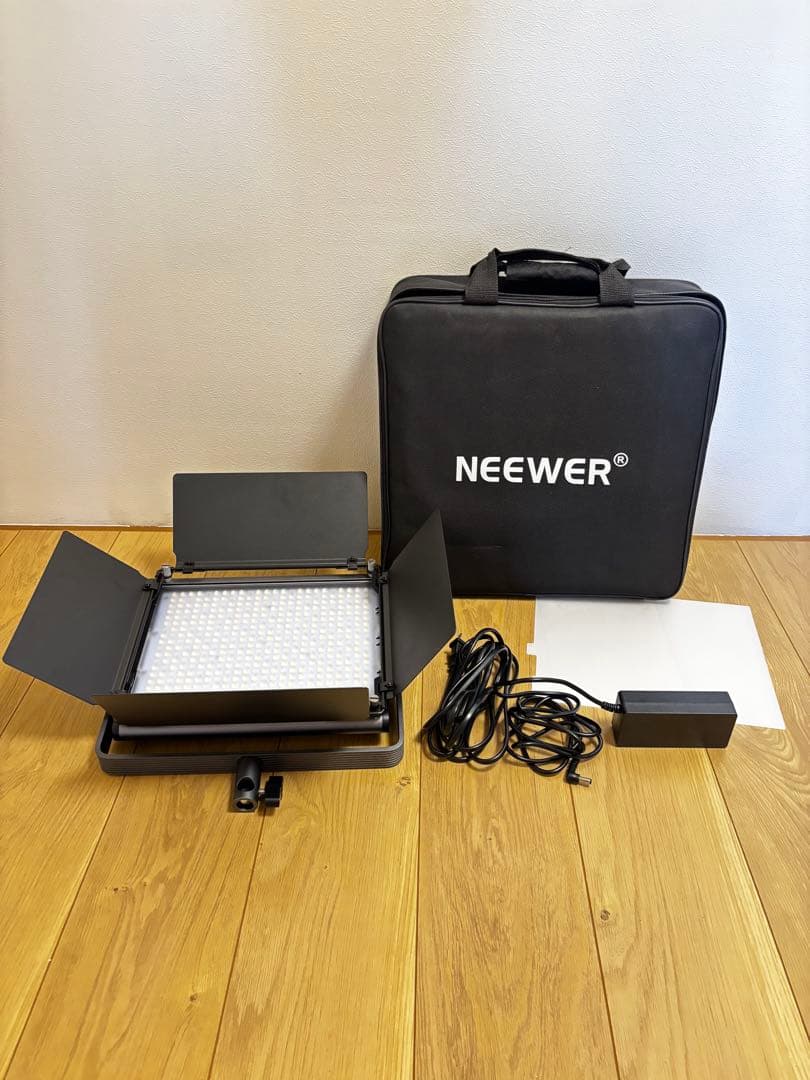 NEEWER RGB1200 本体+ソフトボックス