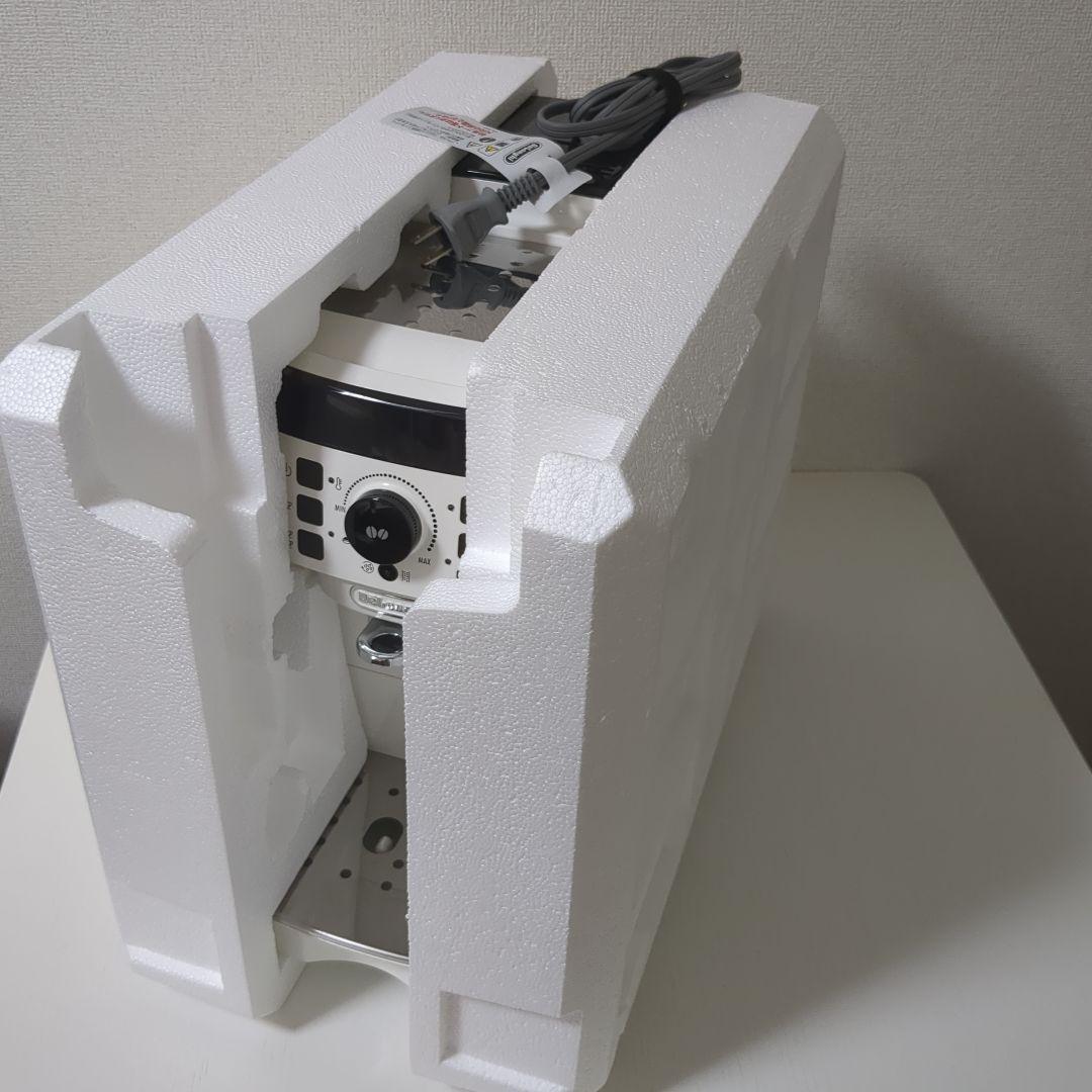 デロンギ　コーヒーマシン マグニフィカS ECAM22112W