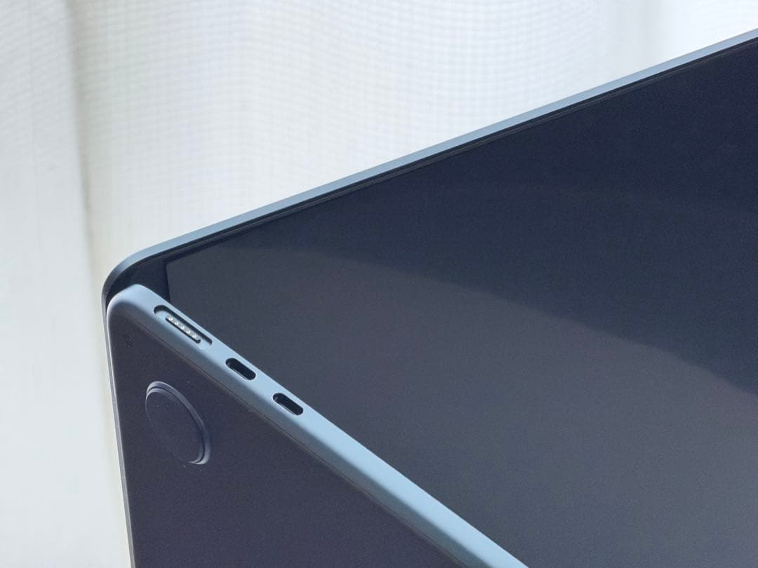 MacBook A i r 13 (M3 16gb 1TB) アップルケアあり