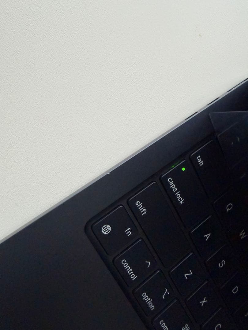 MacBook A i r 13 (M3 16gb 1TB) アップルケアあり