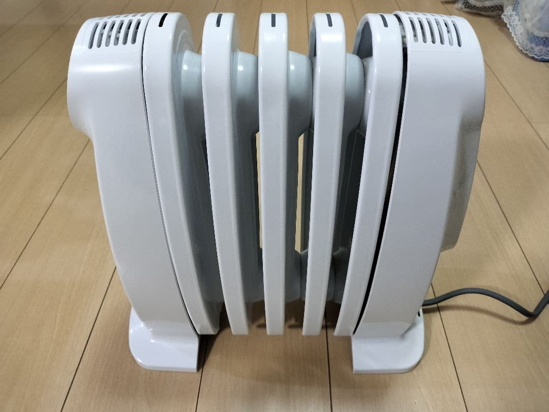デロンギオイルヒーター NJ0505E
