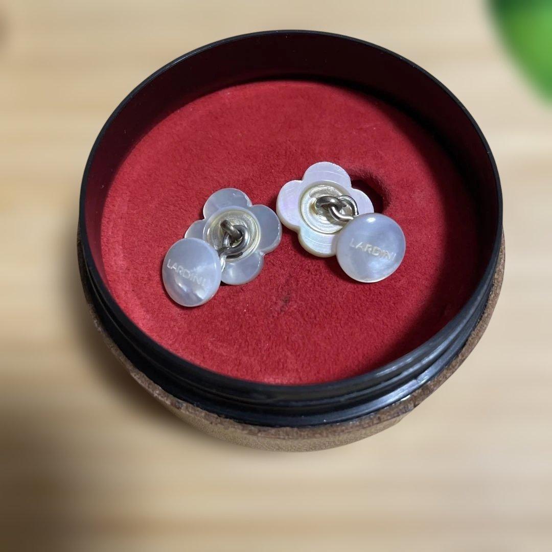 ラルディーニ LARDINI カフスボタン ブートニエール　2個　ホワイト